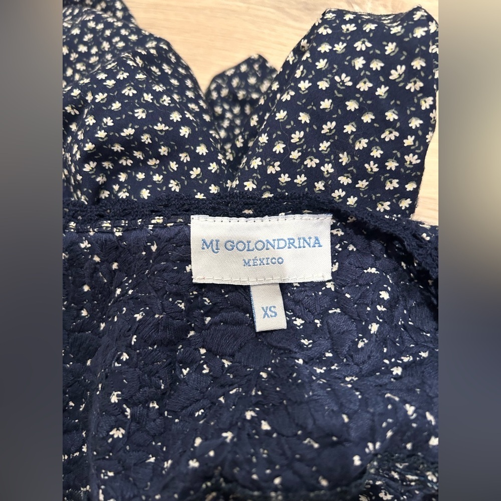 MI GOLONDRINA MÉXICO Navy and White Floral Top / Size XS / - Picture 7 of 7